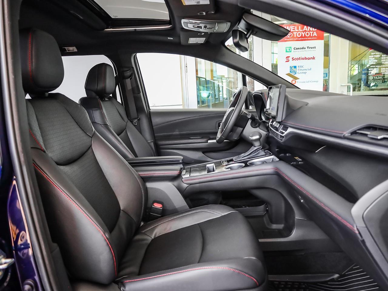2025 Toyota Sienna XSE 7-Passenger 3RD ROW SEATING-HEATED SEATS-LEATHER SEATS-HEATED STEERING WHEEL-SUNROOF- Photo