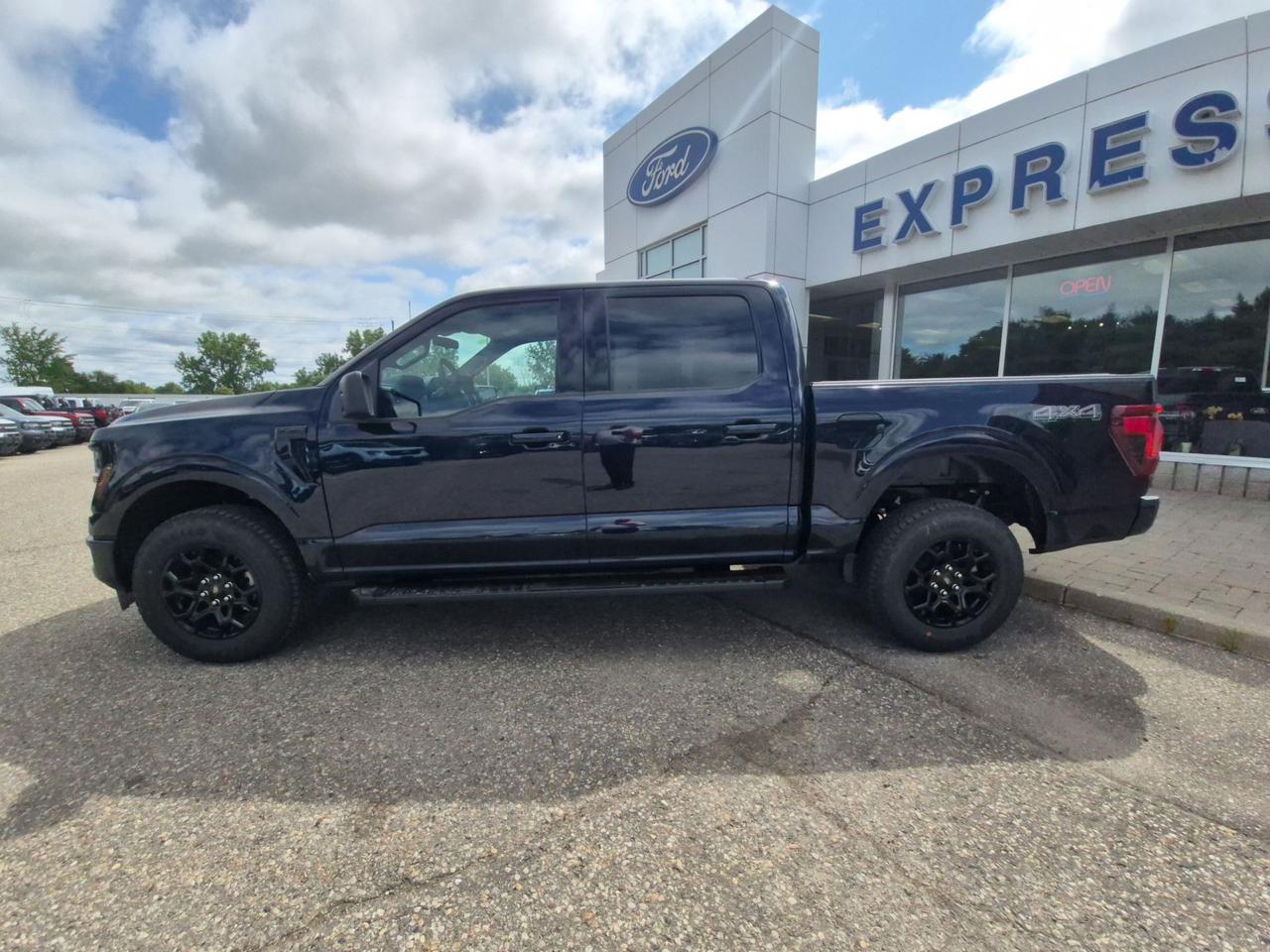 2026 Ford F-150 XLT, BLACK APPEARANCE PKG, TOW HAUL PKG Photo