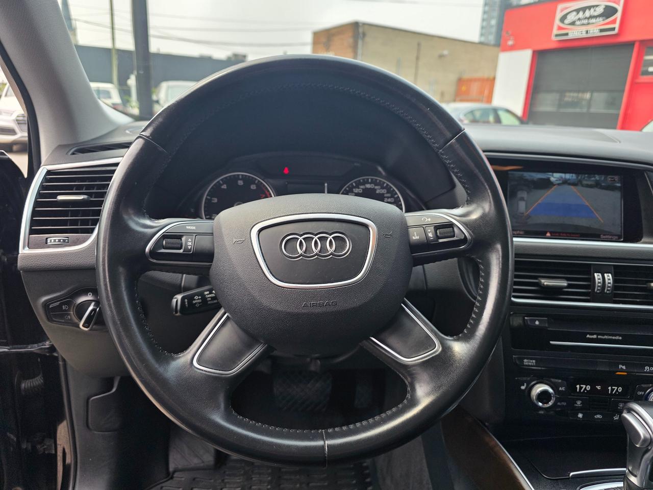 2016 Audi Q5 2.0t Technik Quattro Photo