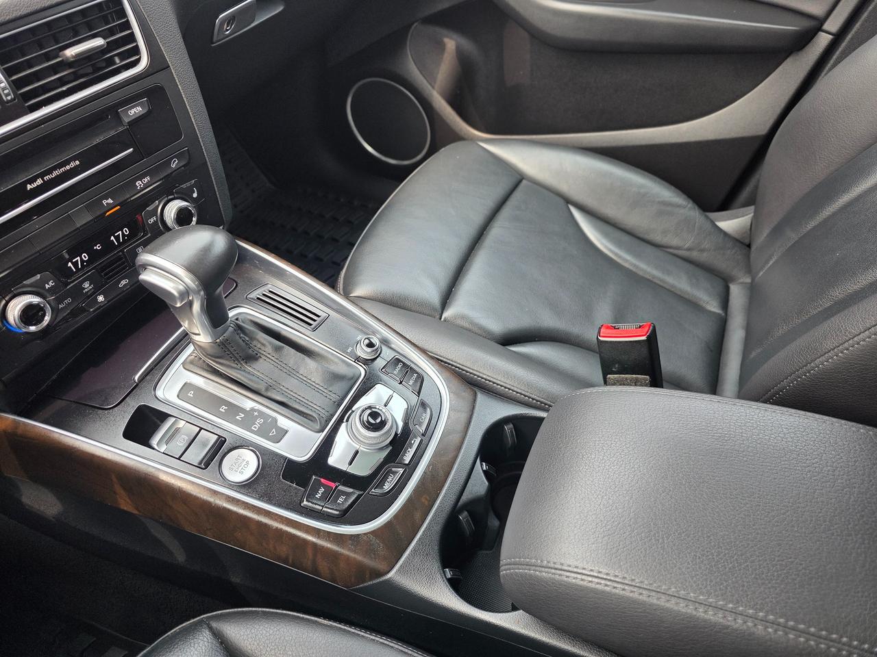 2016 Audi Q5 2.0t Technik Quattro Photo