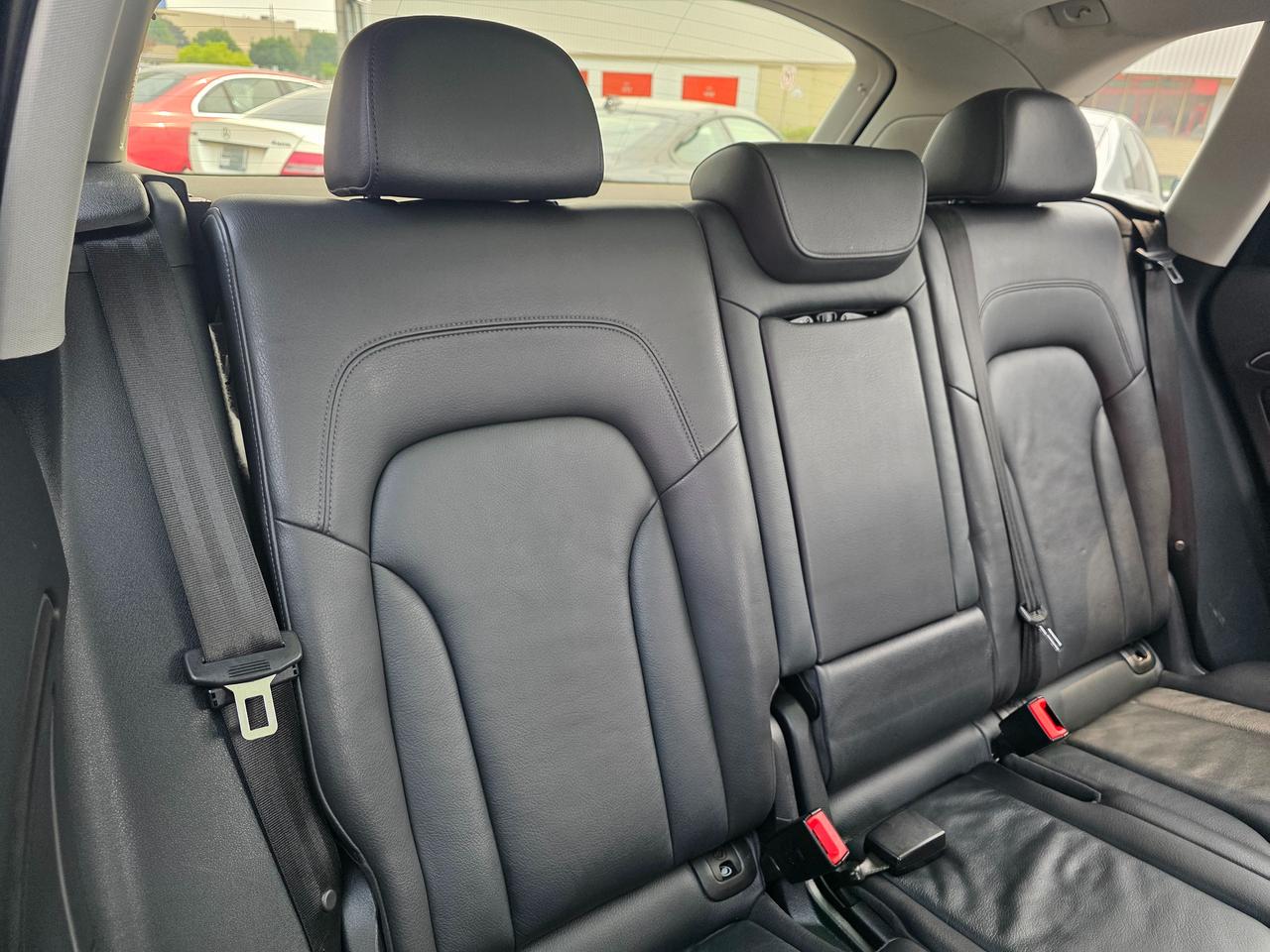 2016 Audi Q5 2.0t Technik Quattro Photo