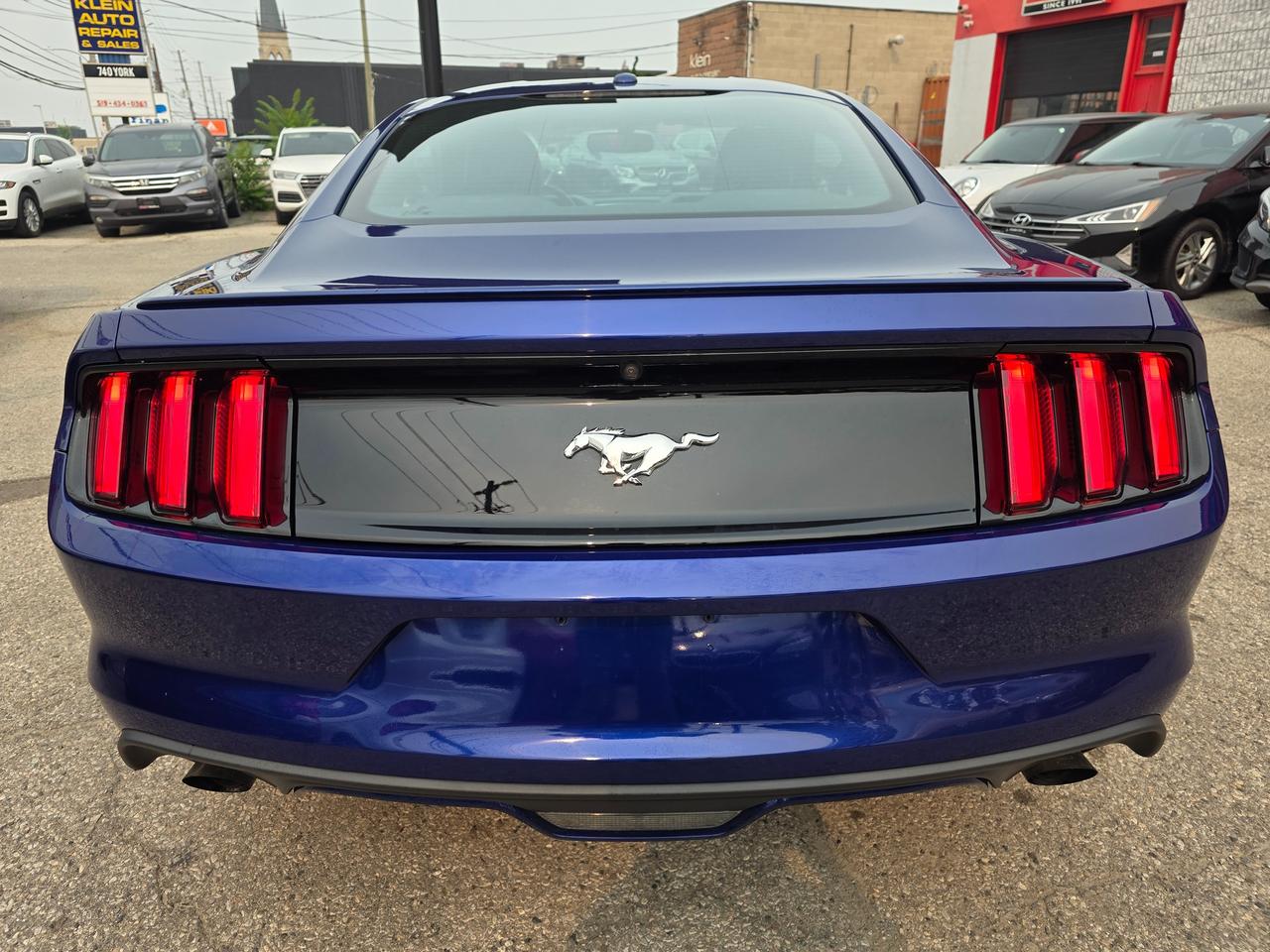 2015 Ford Mustang EcoBoost Premium Photo