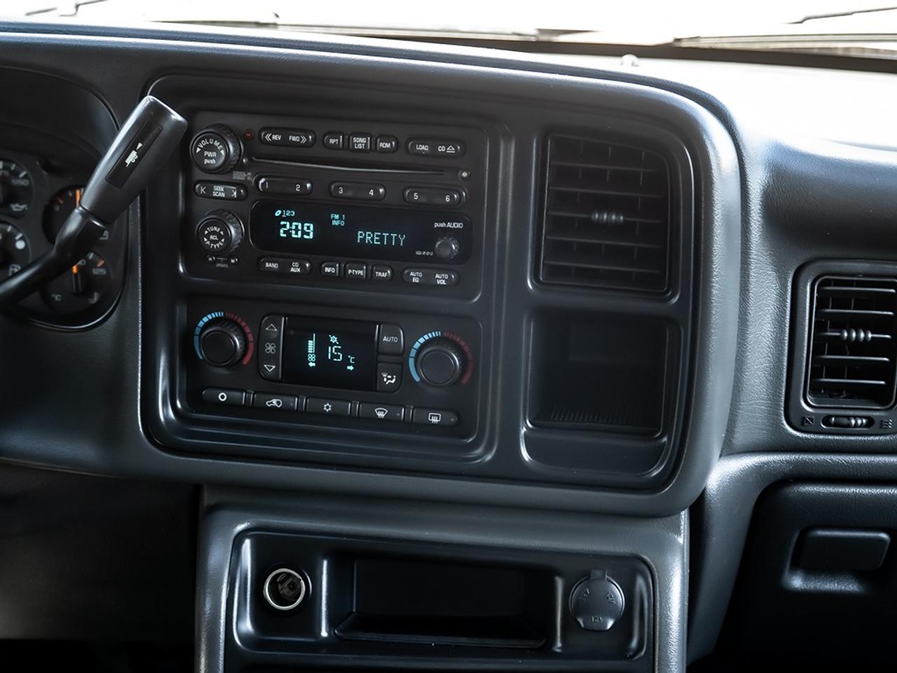 2003 Chevrolet Silverado 1500 LT 1500 HD 6.0L V8 GAS Photo8