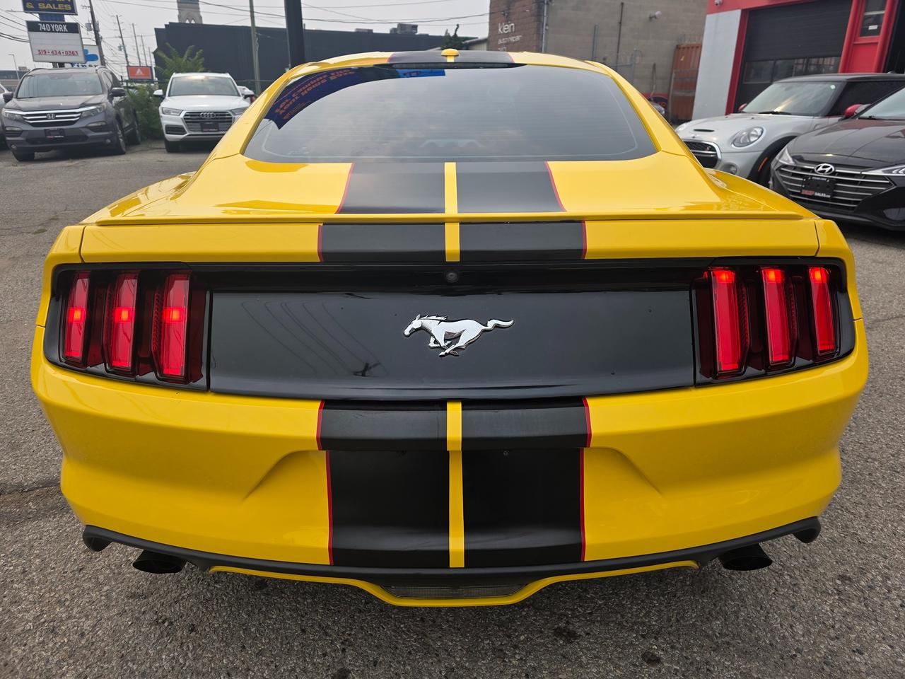 2015 Ford Mustang EcoBoost Premium Photo