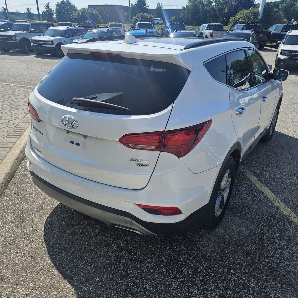 2017 Hyundai Santa Fe Sport AWD 2.4L LEATHER, ROOF, AS TRADED Photo4
