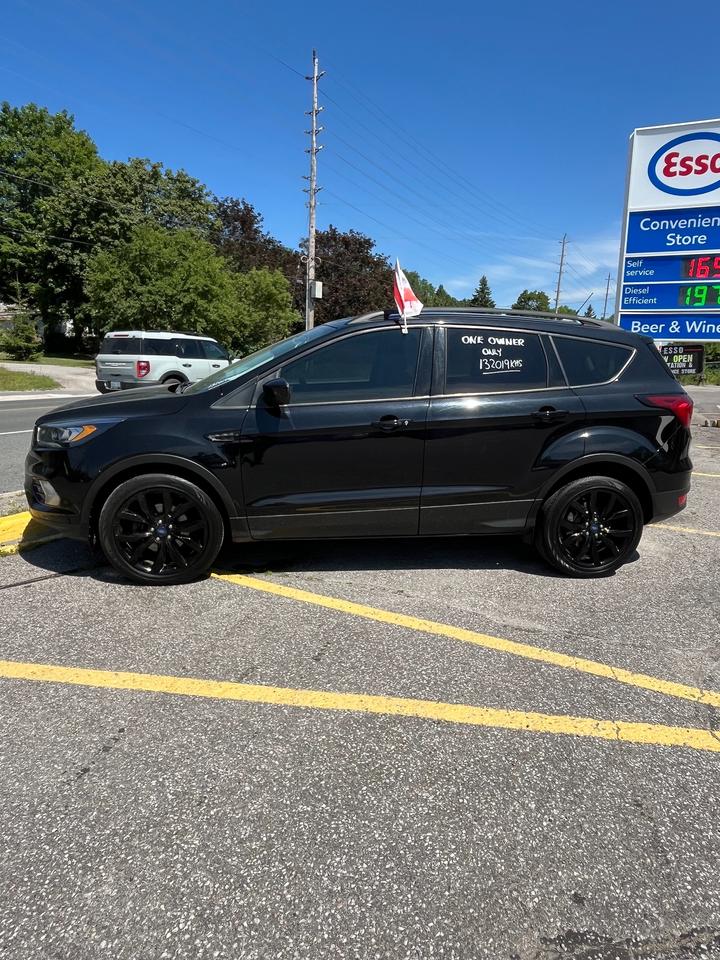 <p><strong>BOB &nbsp; CURRIE &nbsp; AUTO &nbsp;SALES &nbsp; &nbsp; &nbsp; &nbsp; &nbsp; &nbsp; &nbsp; &nbsp; &nbsp; &nbsp; &nbsp; &nbsp; &nbsp; 905-377-9200</strong></p><p><strong>2019 &nbsp;FORD &nbsp;ESCAPE &nbsp;SE &nbsp;SUV</strong></p><p><strong>AUTO, &nbsp;AIR, &nbsp;1.5 &nbsp;LTR &nbsp;4 CYLINDER, &nbsp; INTERIOR LEATHER/CLOTH &nbsp;IN &nbsp;BLACK, &nbsp; &nbsp;DUAL &nbsp;POWER &nbsp;HEATED &nbsp;MIRRORS, &nbsp;HEATED &nbsp;FRONT &nbsp; SEATS, &nbsp;REVERSE &nbsp;CAMERA, &nbsp;PLUS &nbsp;MUCH, &nbsp;MUCH &nbsp;MORE!</strong></p><p><strong>&nbsp; &nbsp; &nbsp; &nbsp; &nbsp; &nbsp; &nbsp; &nbsp; CERTIFIED &nbsp;</strong></p><p><strong>INCLUDED &nbsp;IN &nbsp;THE &nbsp;PRICE &nbsp;IS &nbsp;A &nbsp;6 &nbsp;MONTH &nbsp;WARRANTY</strong></p><p><strong>$13,700.00 &nbsp; PLUS &nbsp;TAX</strong></p>