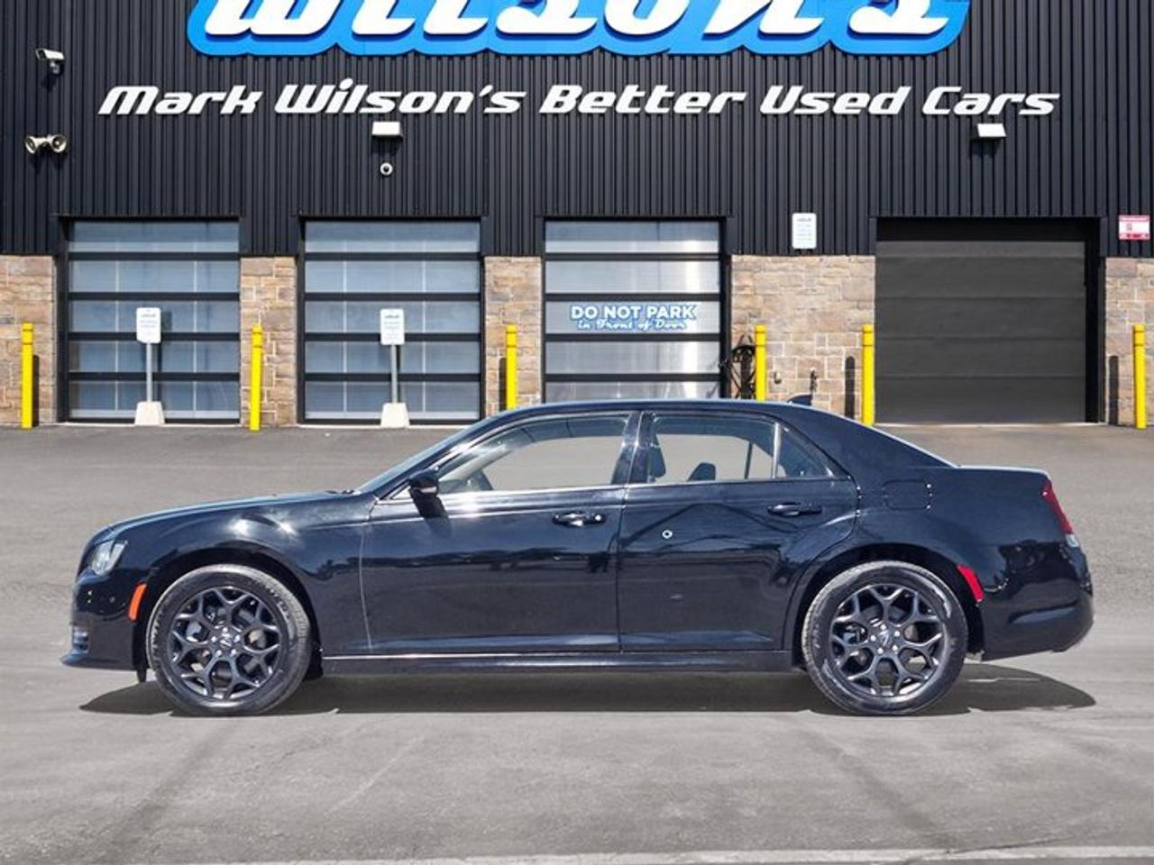 2022 Chrysler 300 300 Touring L AWD | Comfort Group | Leather | Heated + Cooled Seats | Premium Sound | Photo5