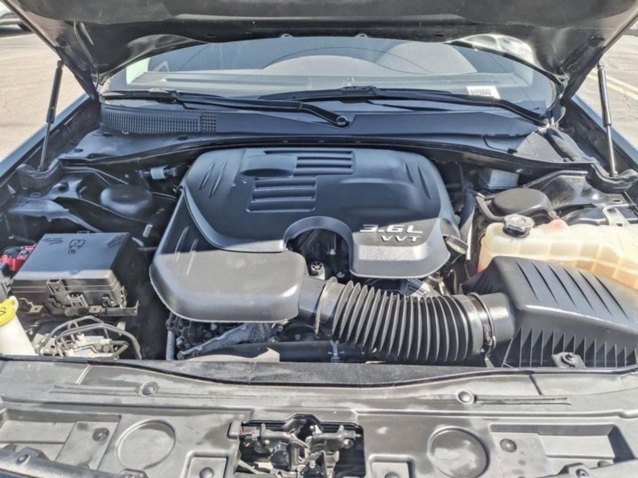 2022 Chrysler 300 300 Touring L AWD | Comfort Group | Leather | Heated + Cooled Seats | Premium Sound | Photo