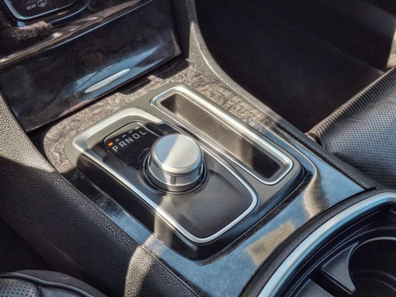 2022 Chrysler 300 300 Touring L AWD | Comfort Group | Leather | Heated + Cooled Seats | Premium Sound | Photo
