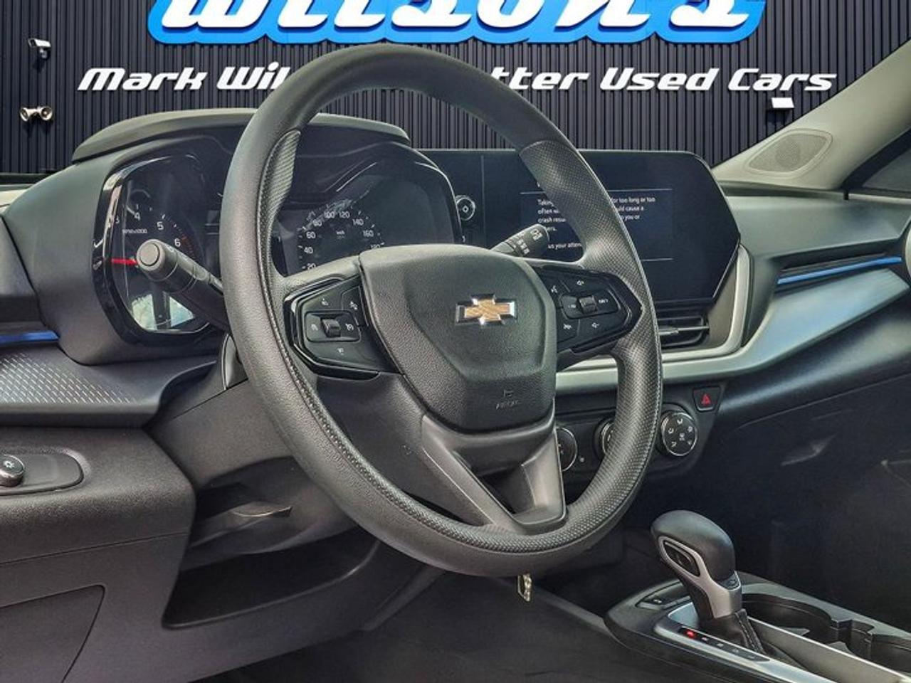 2025 Chevrolet Trax LS | Heated Seats | Remote Start | Lane Keep Assist | Carplay + Android Auto | Heated Mirrors & More Photo