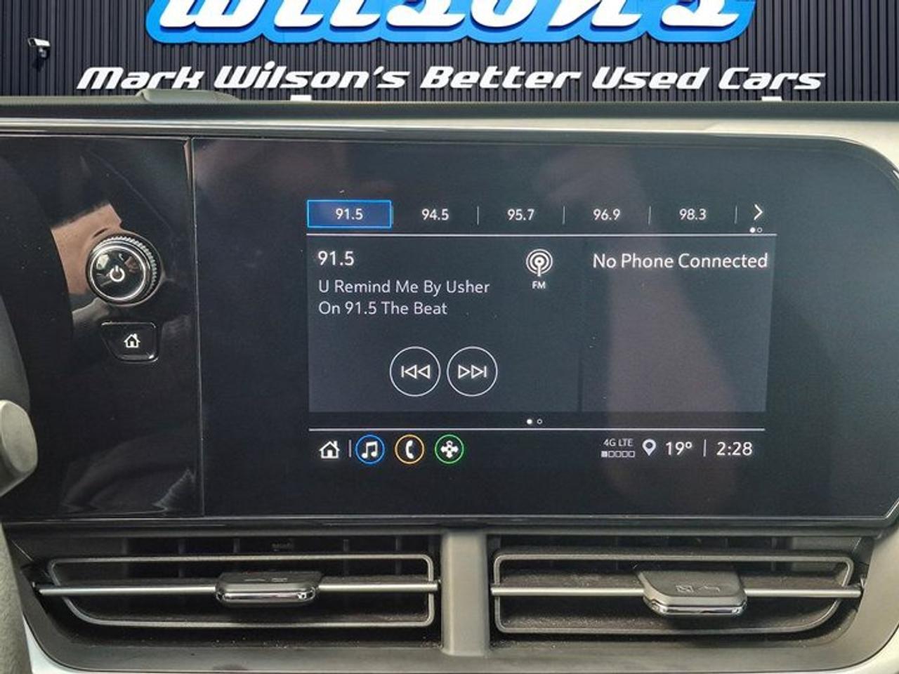 2025 Chevrolet Trax LS | Heated Seats | Remote Start | Lane Keep Assist | Carplay + Android Auto | Heated Mirrors & More Photo