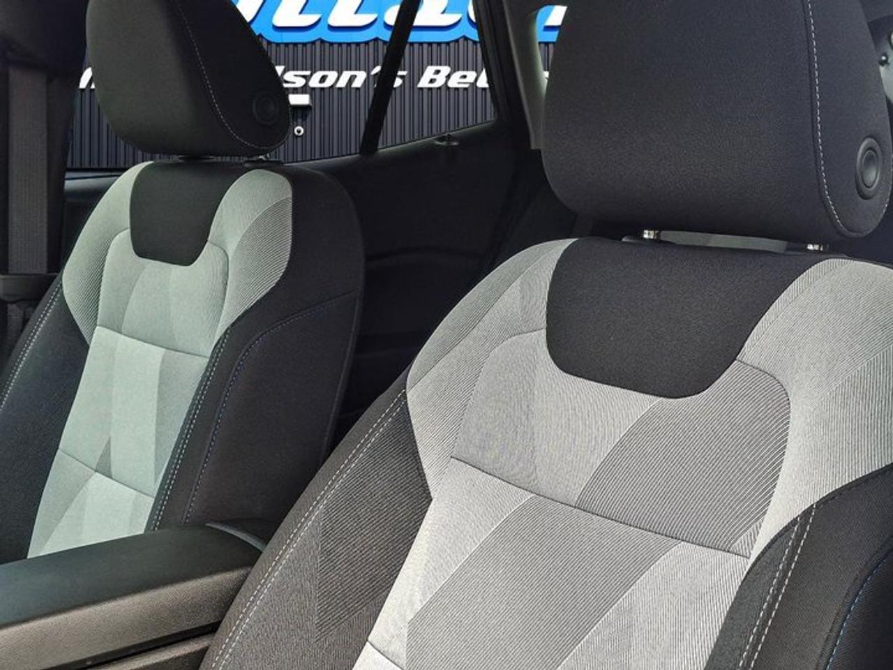 2025 Chevrolet Trax LS | Heated Seats | Remote Start | Lane Keep Assist | Carplay + Android Auto | Heated Mirrors & More Photo