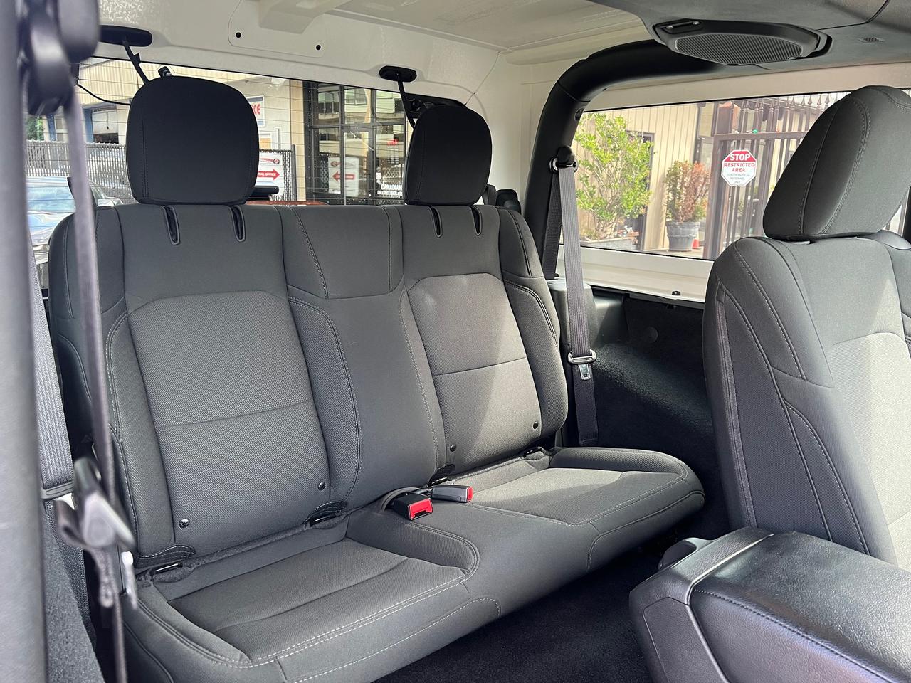 2022 Jeep Wrangler Sport S Photo