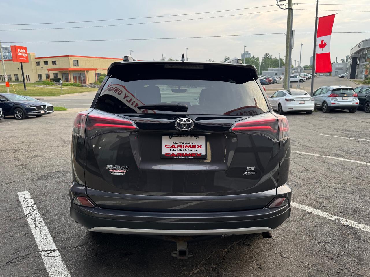 2016 Toyota RAV4 SE AWD | Accident Free | Leather | Sunroof | Navigation | Backup Camera Photo3