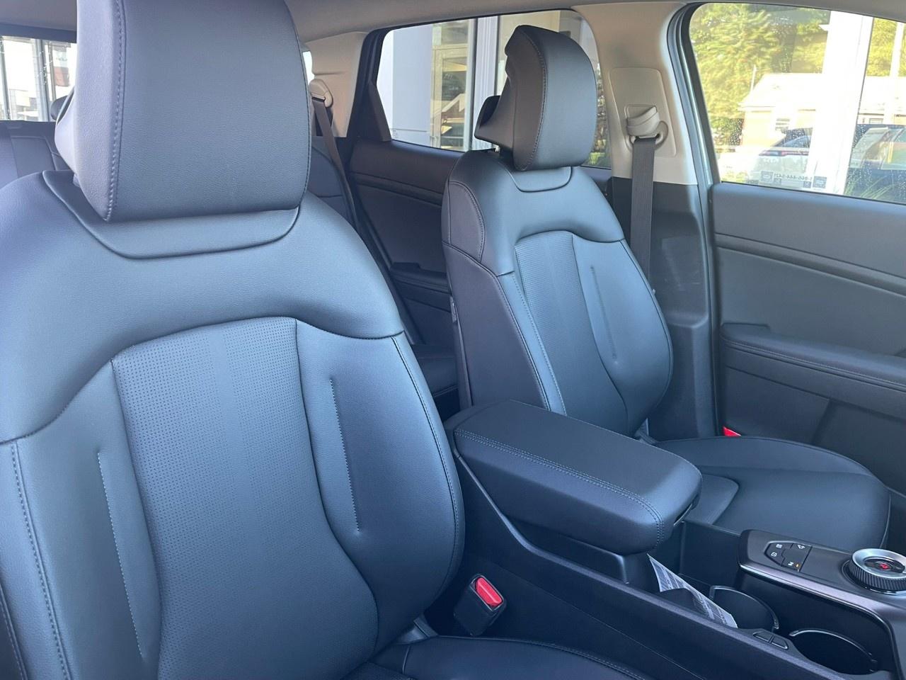 2027 Kia Sportage Hybrid EX AWD Photo