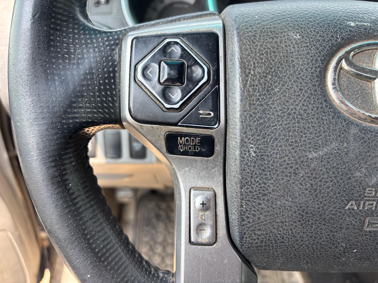 2014 Toyota Tacoma 4WD Double Cab V6 Man Photo