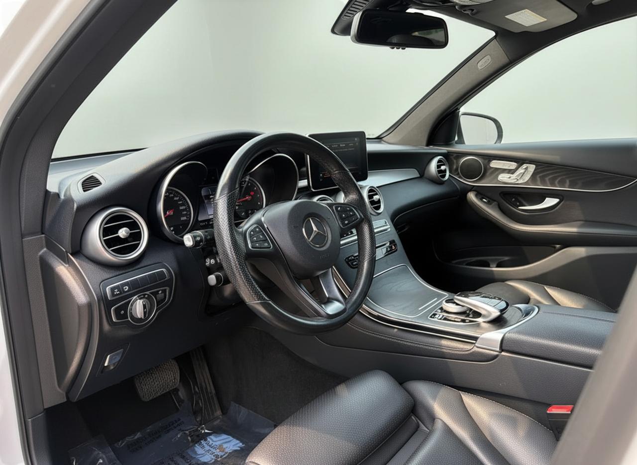 2019 Mercedes-Benz GLC-Class GLC 300 4MATIC SUV Photo