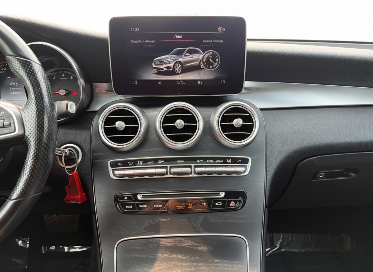 2019 Mercedes-Benz GLC-Class GLC 300 4MATIC SUV Photo