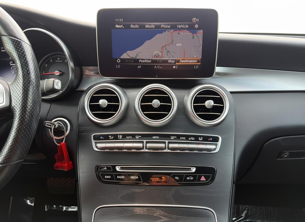 2019 Mercedes-Benz GLC-Class GLC 300 4MATIC SUV Photo