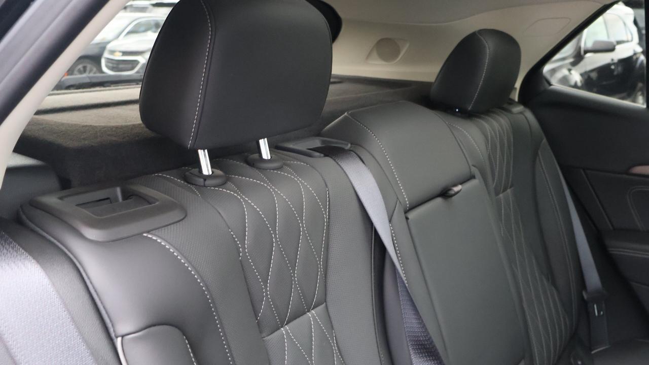 2023 Buick Envision Avenir | AWD | Panoramic Sunroof Photo