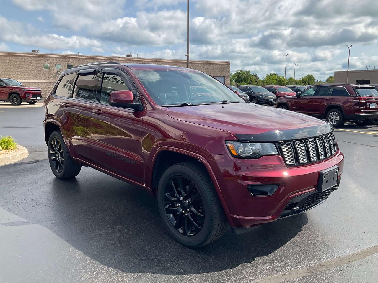 2020 Jeep Grand Cherokee  Photo