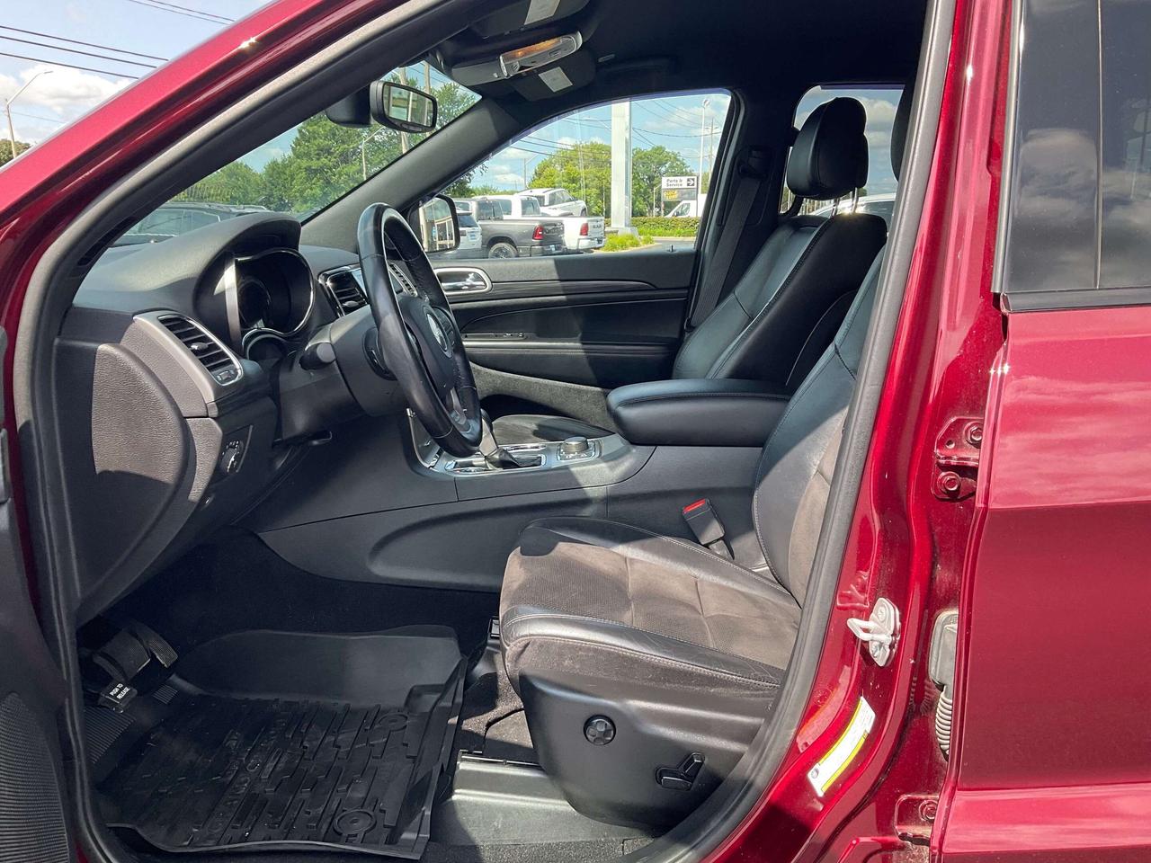 2020 Jeep Grand Cherokee  Photo