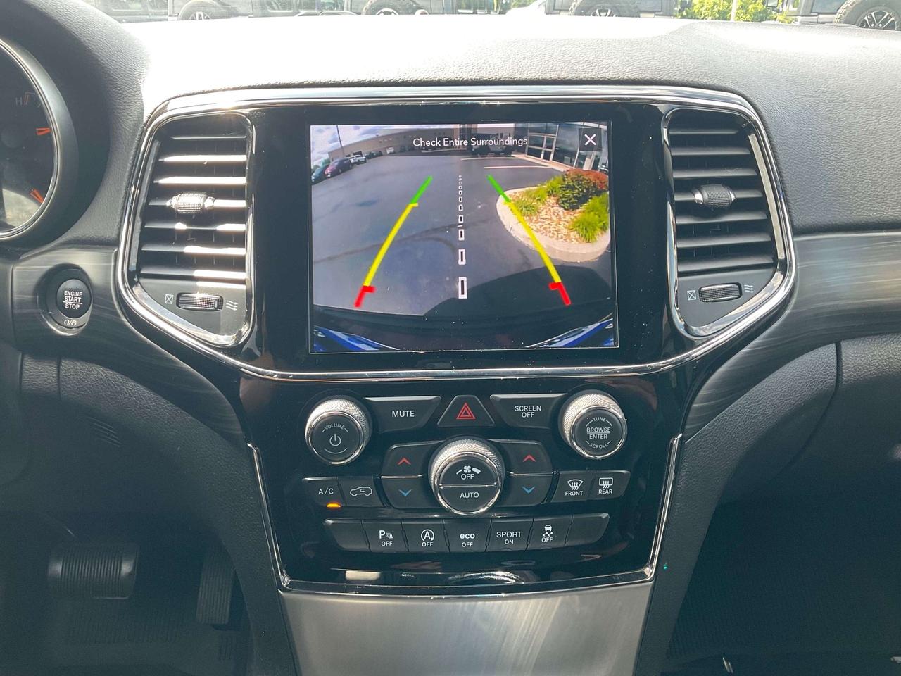2020 Jeep Grand Cherokee  Photo
