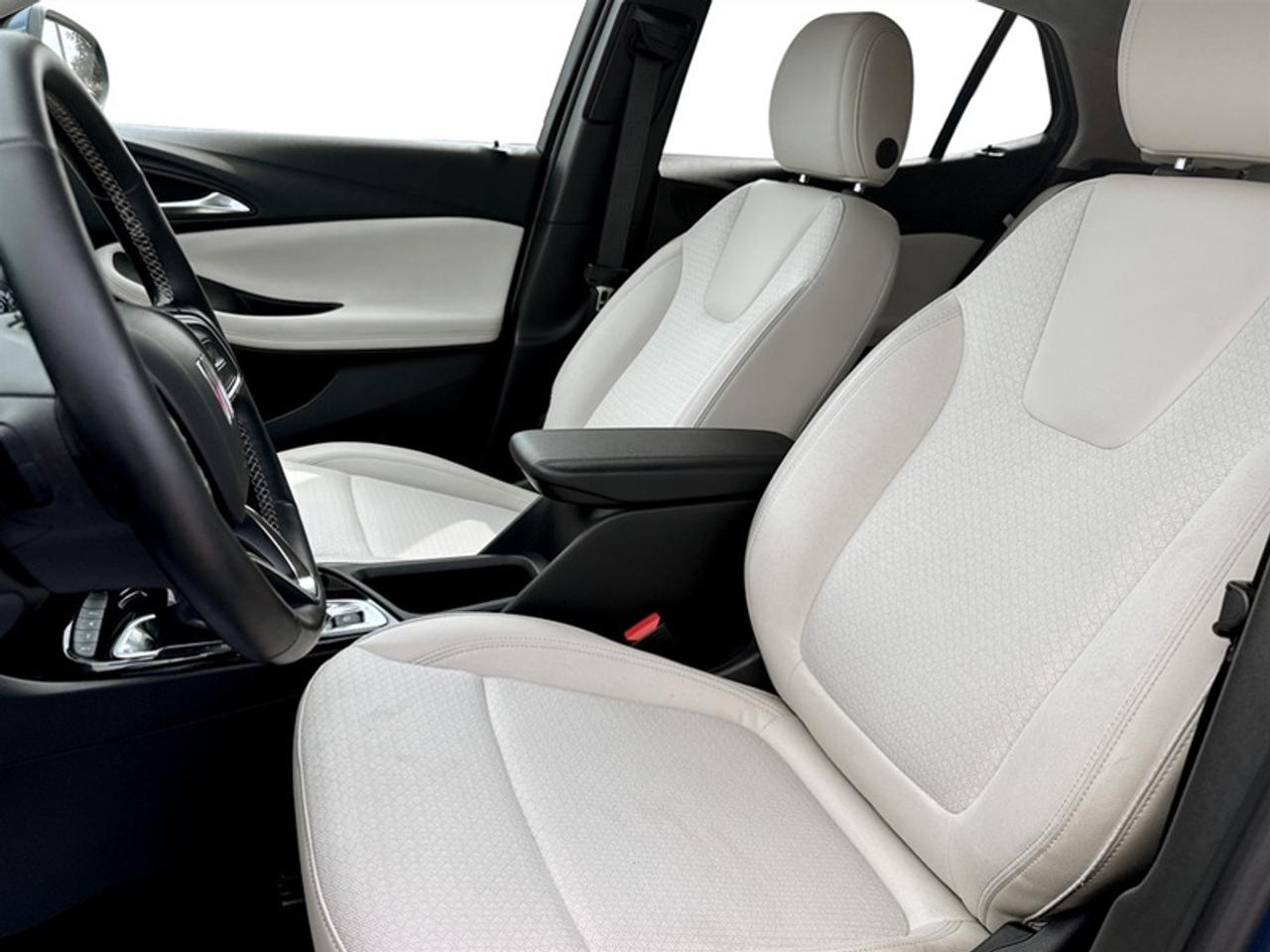 2024 Buick Encore GX Preferred  *ONE OWNER - CLEAN CARFAX* Photo