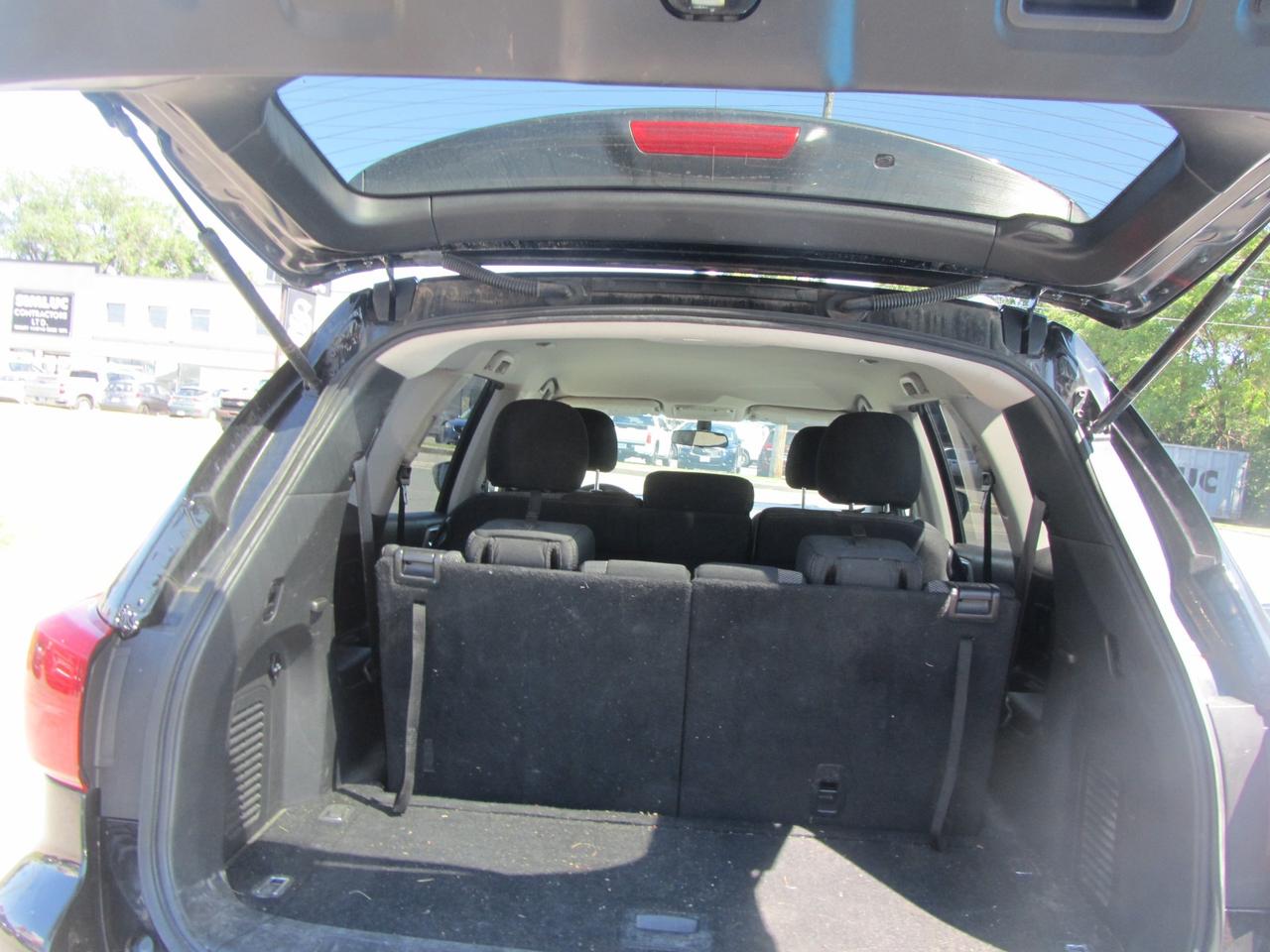 2018 Nissan Pathfinder 4x4 SV Photo