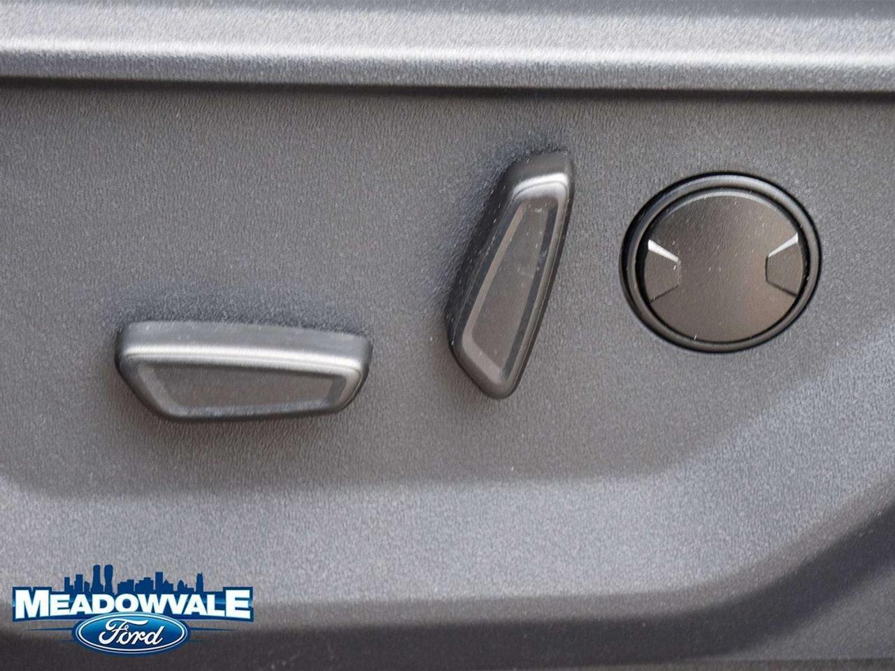 2025 Ford Expedition Active Max Photo