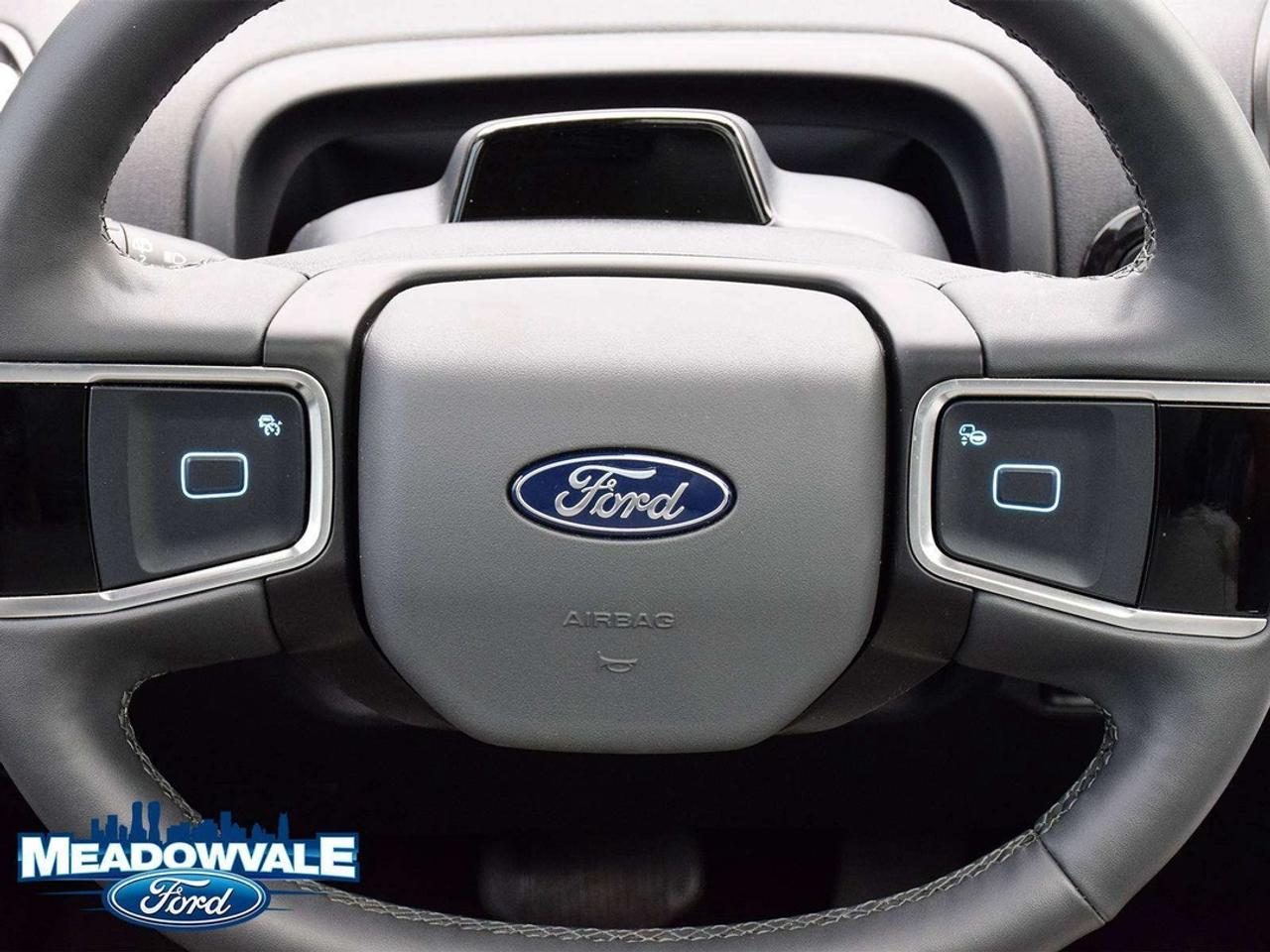 2025 Ford Expedition Active Max Photo