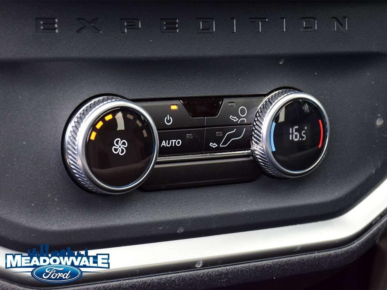 2025 Ford Expedition Active Max Photo