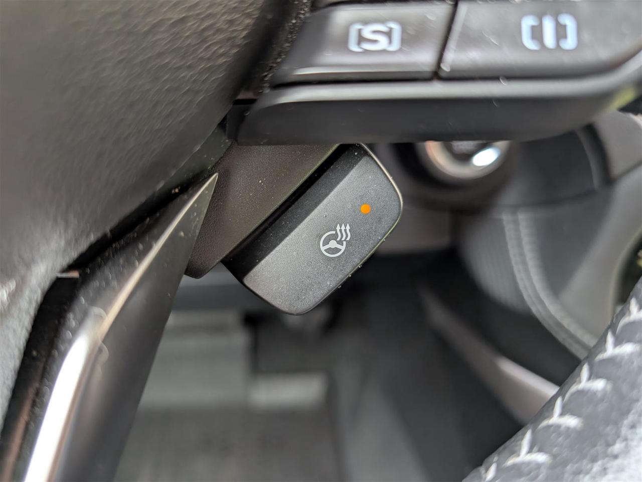 2020 Subaru Forester LIMITED AWD - NAVI - PANO ROOF - TECH FEATS Photo
