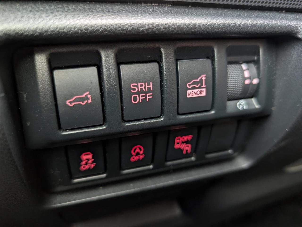 2020 Subaru Forester LIMITED AWD - NAVI - PANO ROOF - TECH FEATS Photo