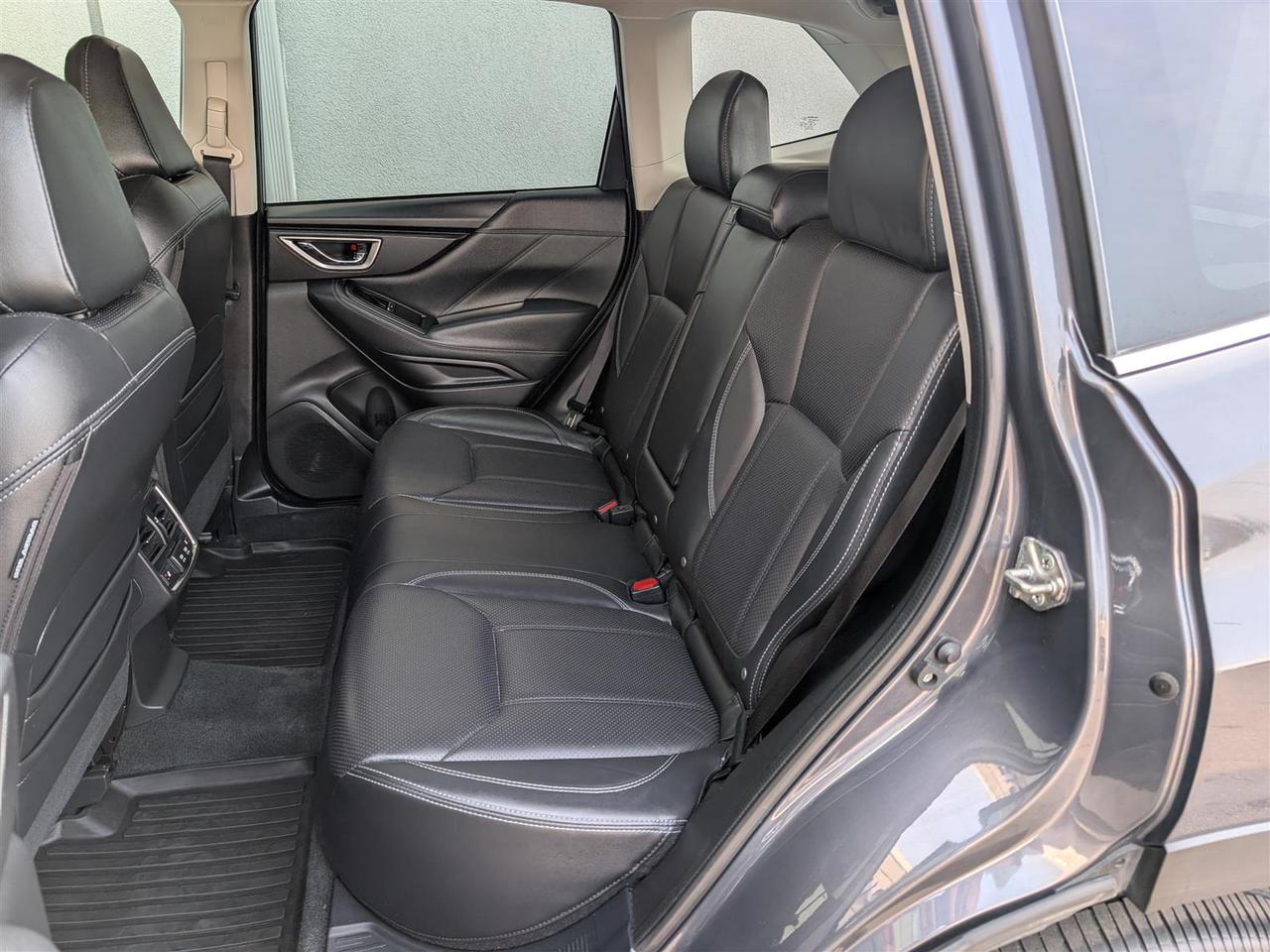 2020 Subaru Forester LIMITED AWD - NAVI - PANO ROOF - TECH FEATS Photo