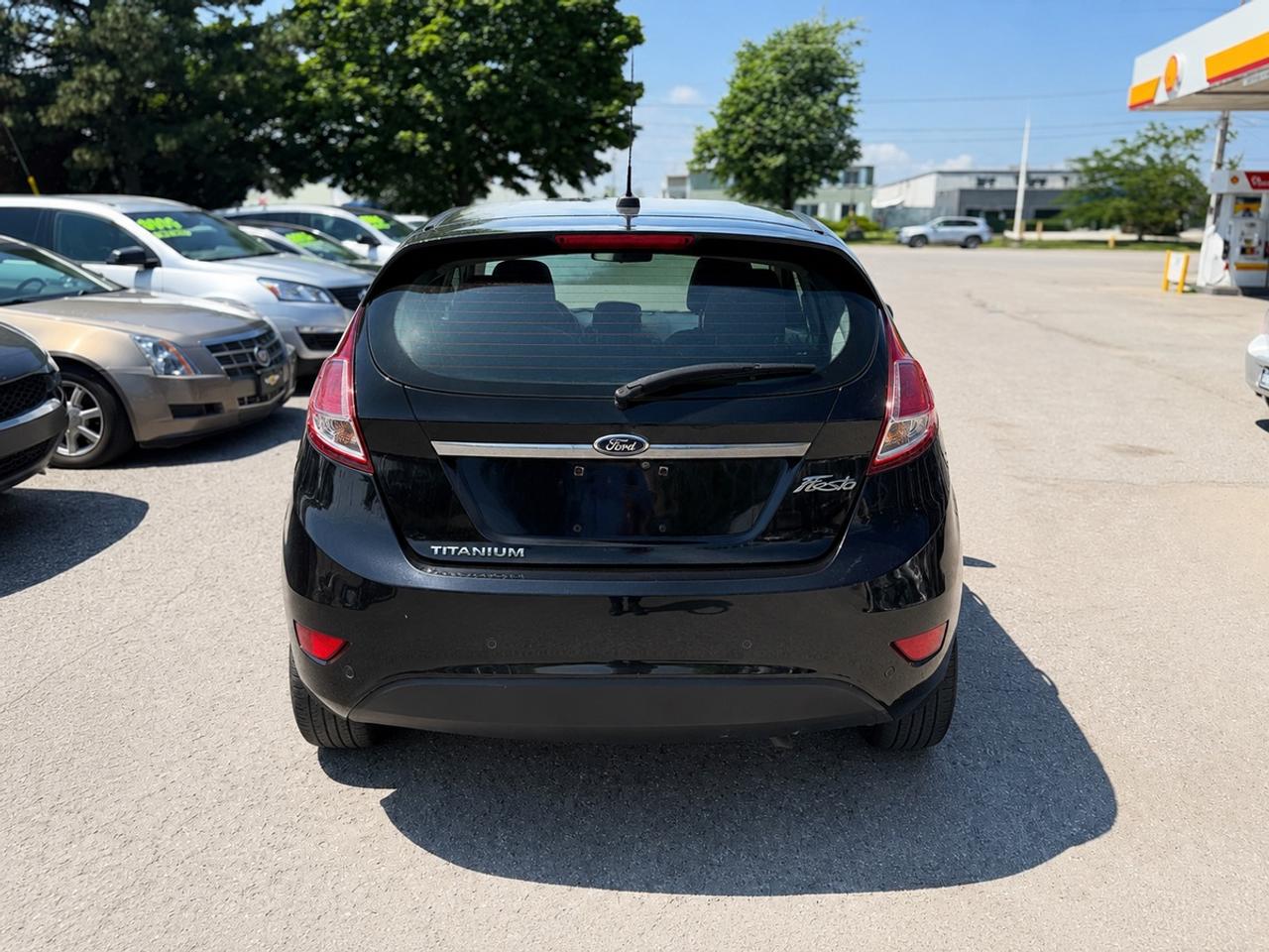 2015 Ford Fiesta Titanium - NO ACCIDENTS - TWO OWNERS Photo2