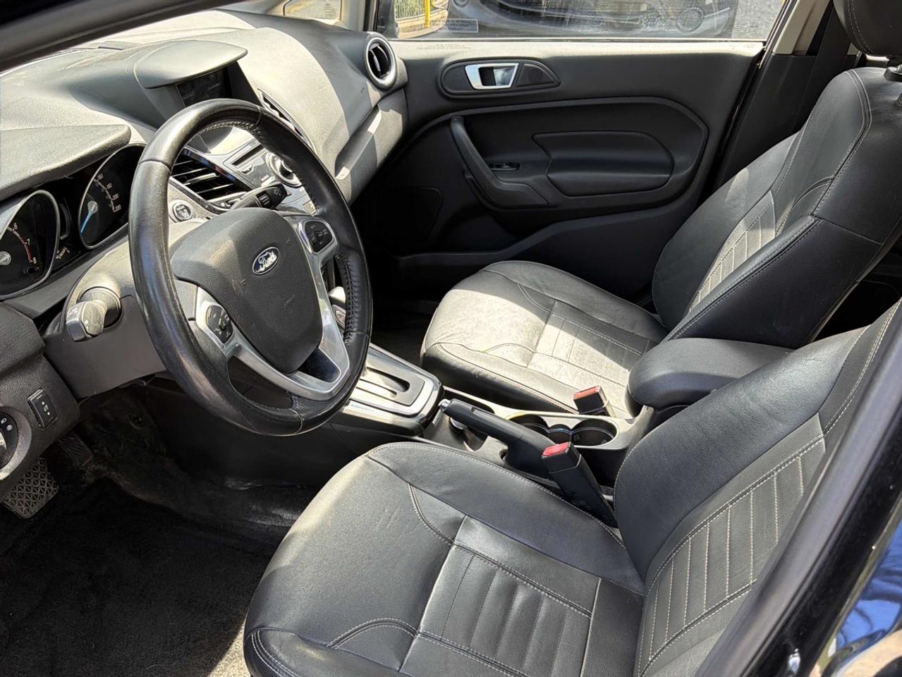 2015 Ford Fiesta Titanium - NO ACCIDENTS - TWO OWNERS Photo
