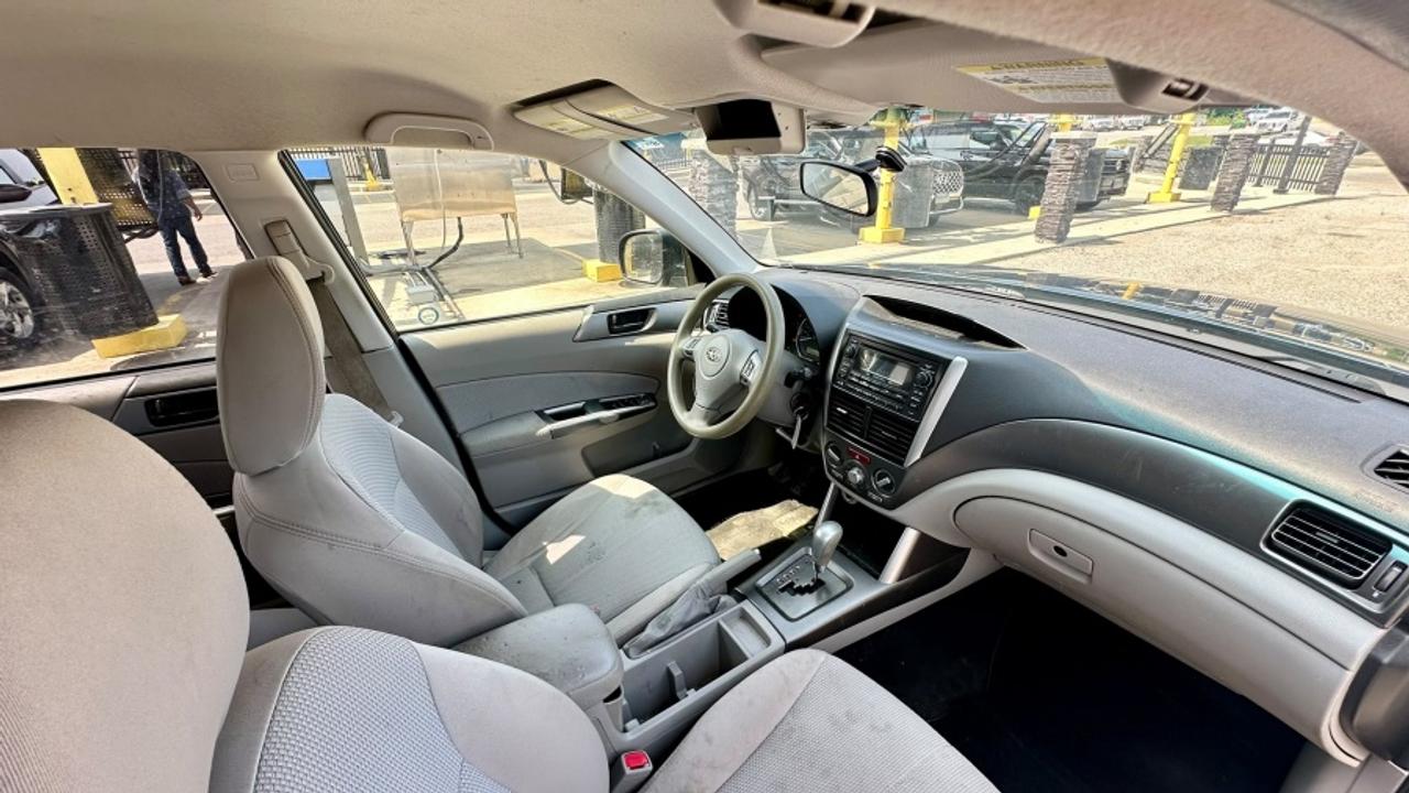 2013 Subaru Forester * AWD * AS - IS 2.5X CONVENIENCE PACKAGE Photo