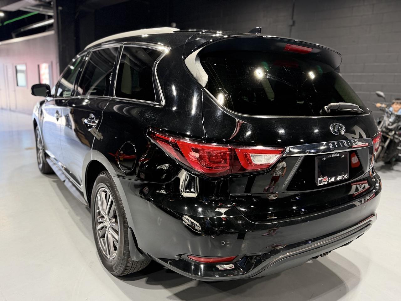 2016 Infiniti QX60 Premium Photo