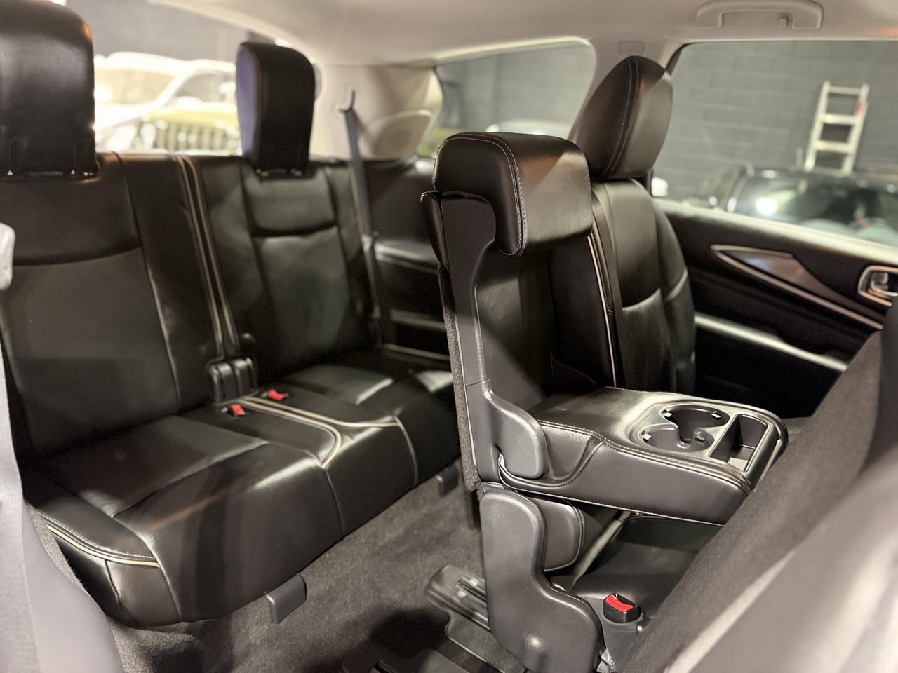 2016 Infiniti QX60 Premium Photo