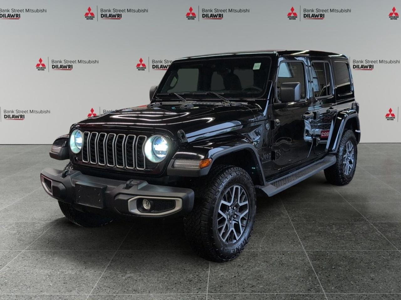 Used 2025 Jeep Wrangler Sahara 4 Door 4x4/LOADED with one touch SKYTOP! for sale in Gloucester, ON