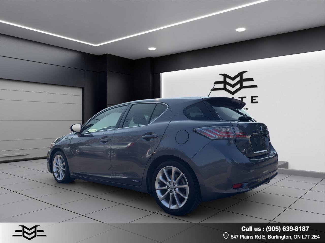 2012 Lexus CT 200h Hybrid - Leather -  Heated Seats - Auto !!! Photo