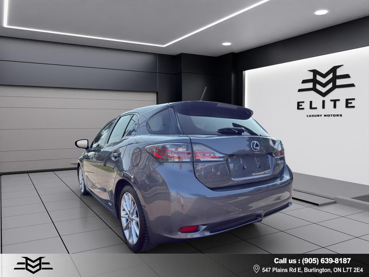 2012 Lexus CT 200h Hybrid - Leather -  Heated Seats - Auto !!! Photo