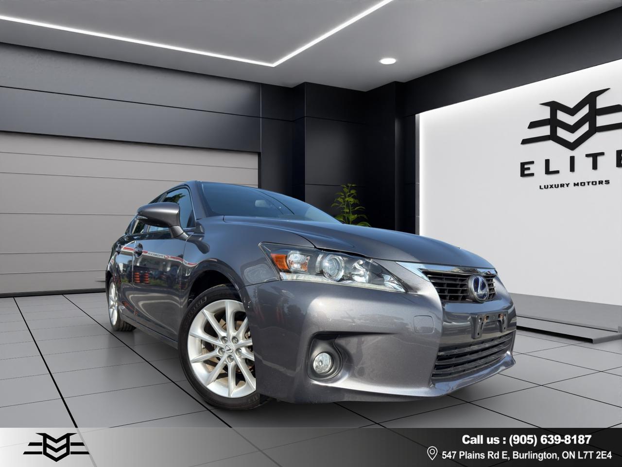 2012 Lexus CT 200h Hybrid - Leather -  Heated Seats - Auto !!! Photo