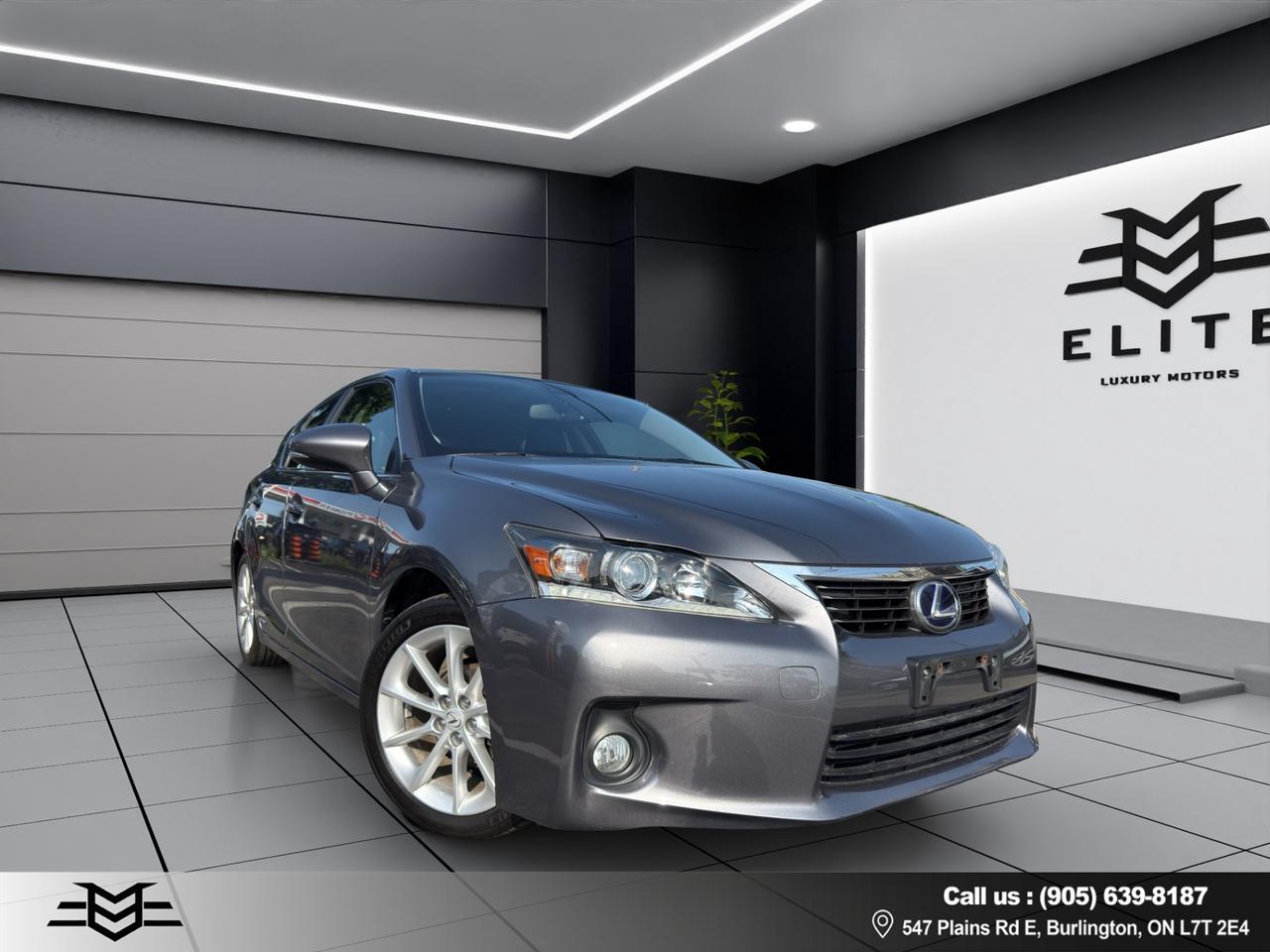 2012 Lexus CT 200h Hybrid - Leather -  Heated Seats - Auto !!! Photo