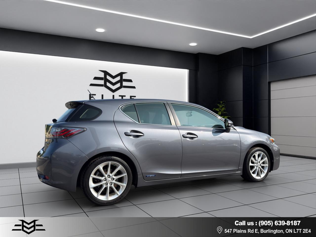2012 Lexus CT 200h Hybrid - Leather -  Heated Seats - Auto !!! Photo