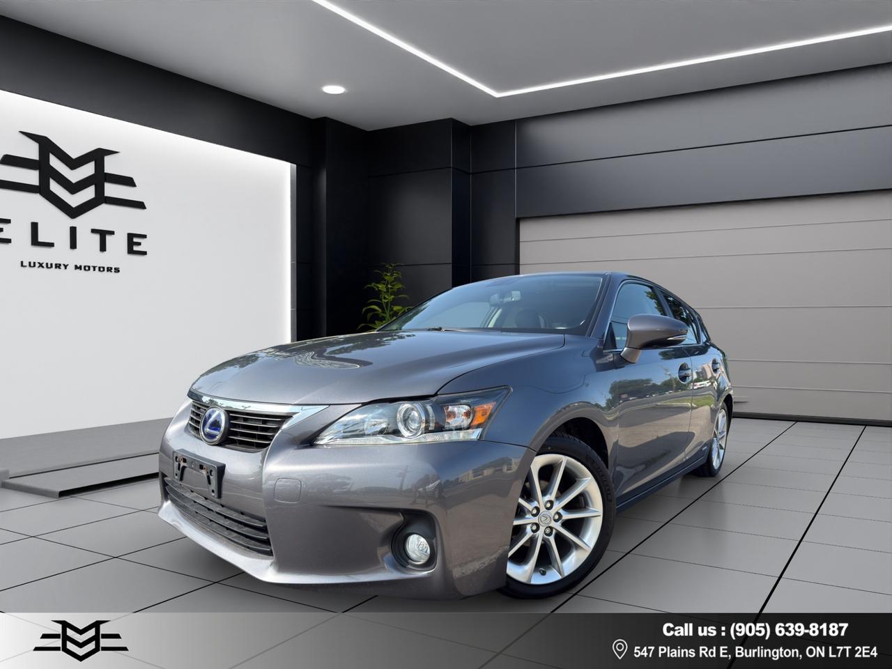2012 Lexus CT 200h Hybrid - Leather -  Heated Seats - Auto !!! Photo