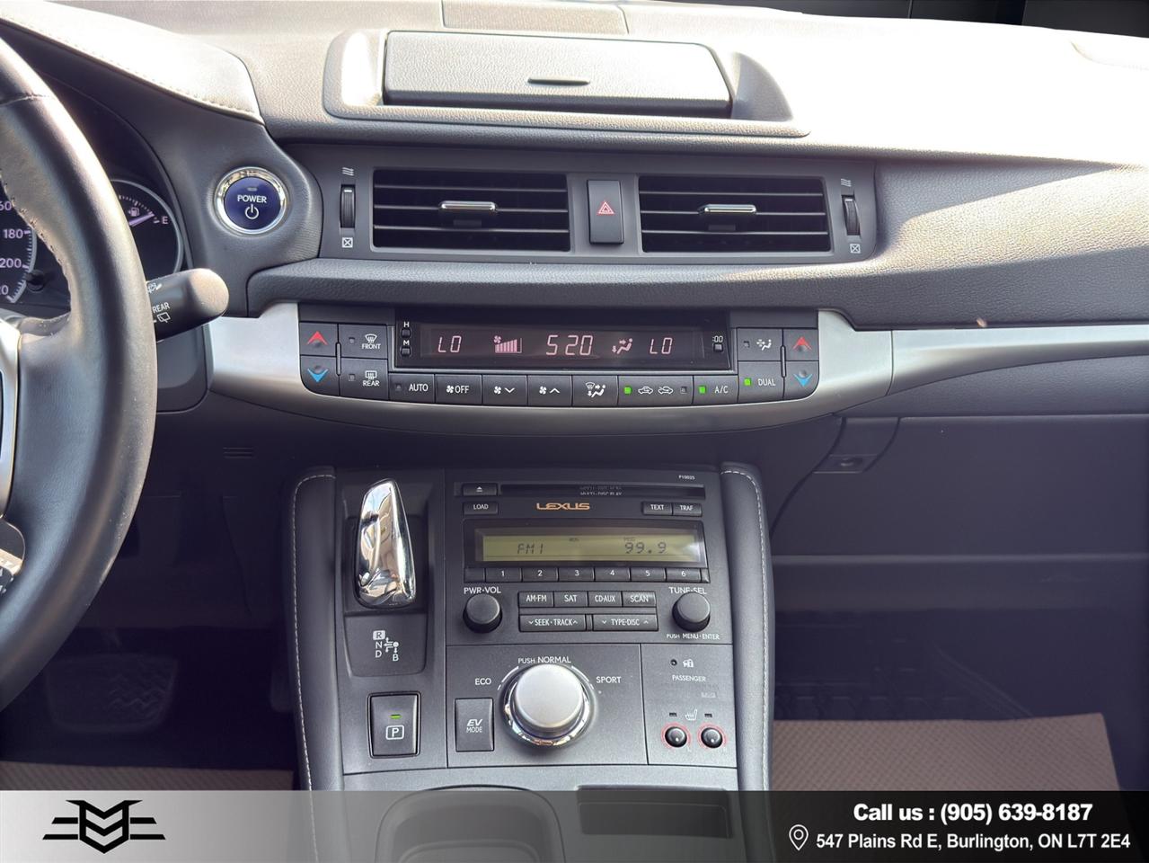 2012 Lexus CT 200h Hybrid - Leather -  Heated Seats - Auto !!! Photo