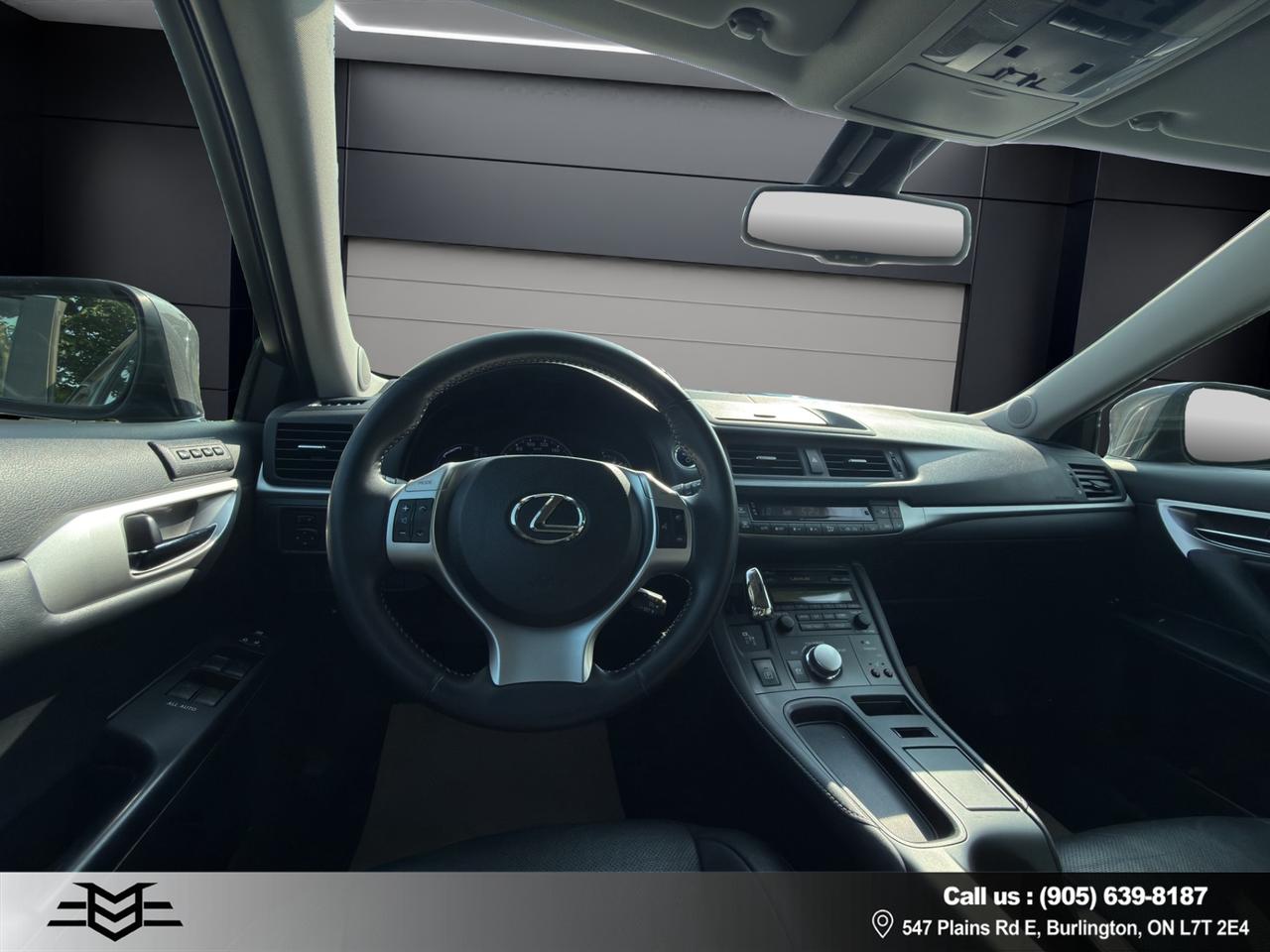 2012 Lexus CT 200h Hybrid - Leather -  Heated Seats - Auto !!! Photo