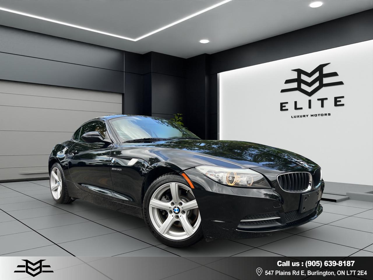 2011 BMW Z4 Roadster SDrive30i - 6-SPEED MANUAL !!!! Photo